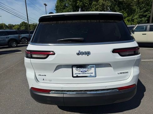 Used 2024 Jeep Grand Cherokee L Laredo AWD/4WD image 7