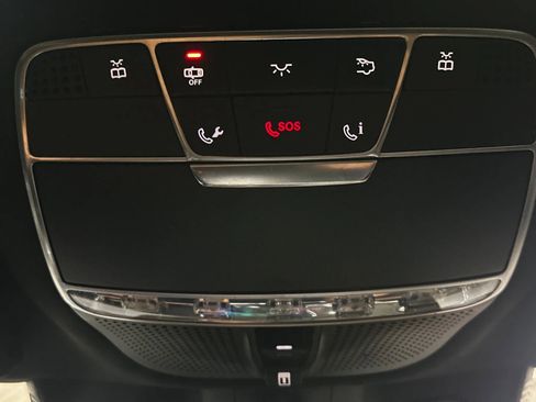 Used 2018 Mercedes-Benz S 560 Sedan image 41