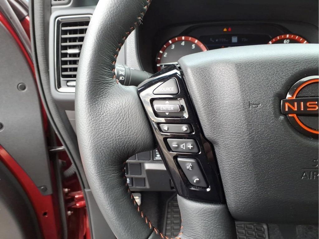 Used 2024 Nissan Frontier Pro-X w/ Pro Convenience Package RWD image 24
