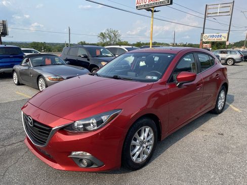 Used 2016 MAZDA MAZDA3 i Touring FWD image 1