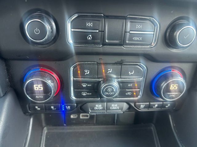 Used 2021 Chevrolet Tahoe Premier w/ Premium Package AWD/4WD image 27