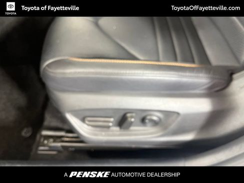 Used 2022 Toyota Avalon XSE FWD image 26