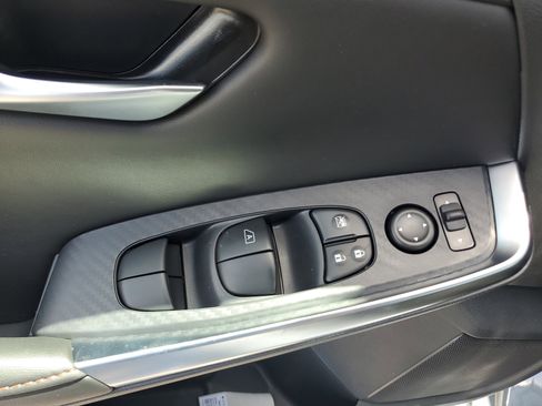 New 2025 Nissan Sentra SR w/ Midnight Edition image 19