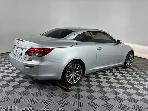 Used 2015 Lexus IS 250C image 9