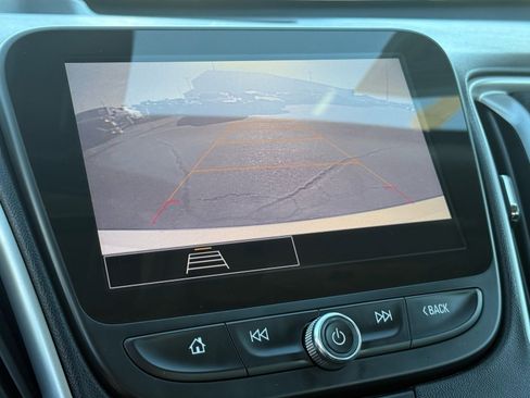 Used 2022 Chevrolet Malibu LT image 23