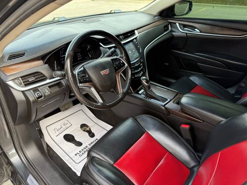 Used 2018 Cadillac XTS Luxury image 10