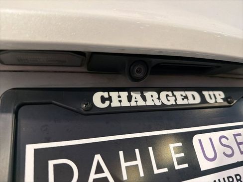 Used 2020 Tesla Model Y Long Range image 5