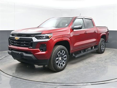 Used 2024 Chevrolet Colorado LT w/ LT Convenience Package III image 10
