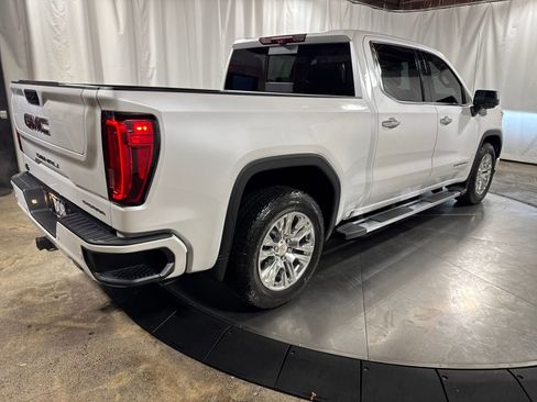Used 2023 GMC Sierra 1500 Denali w/ Technology Package AWD/4WD image 8
