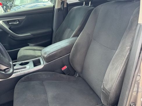 Used 2015 Nissan Altima 2.5 S w/ Power Driver Seat Package FWD image 8