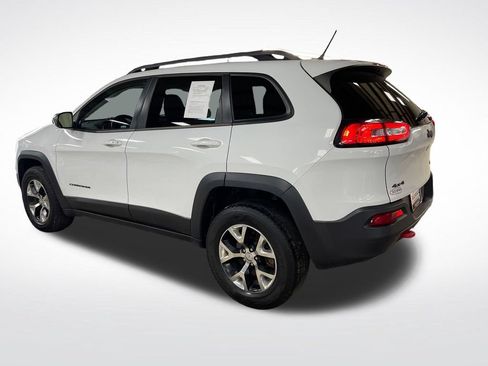 Used 2014 Jeep Cherokee Trailhawk w/ Comfort/Convenience Group AWD/4WD image 3