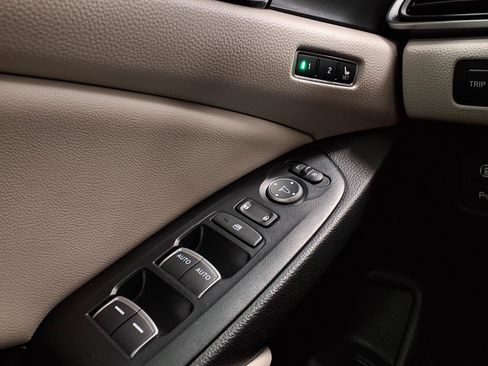 Used 2022 Honda Accord EX-L image 34