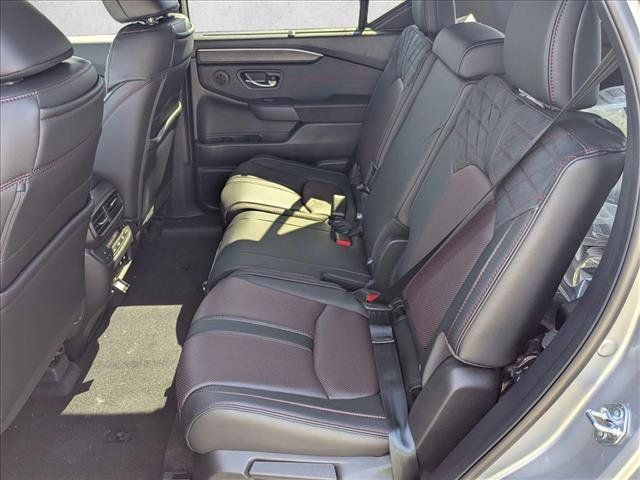 New 2026 Honda Pilot Black Edition image 16