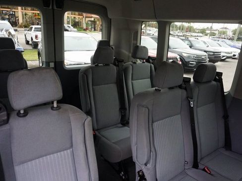 Used 2015 Ford Transit 350 XLT image 10