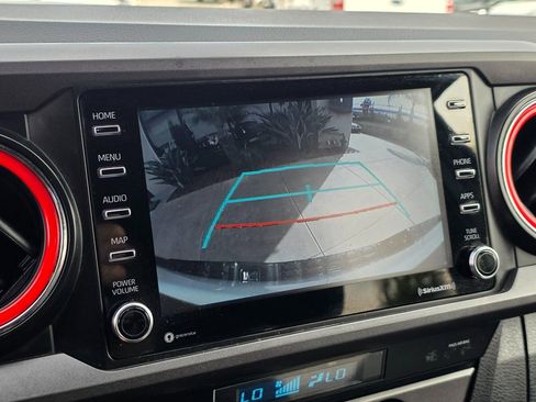 Used 2021 Toyota Tacoma TRD Sport w/ Technology Package image 34