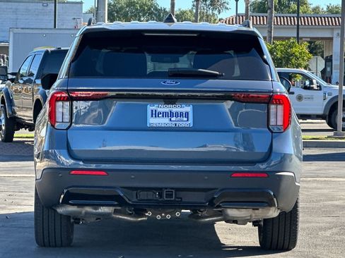 New 2026 Ford Explorer ST-Line w/ ST-Line Street Pack image 5