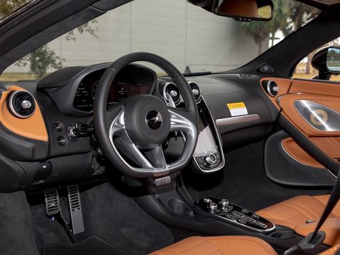 Used 2025 McLaren GTS image 68