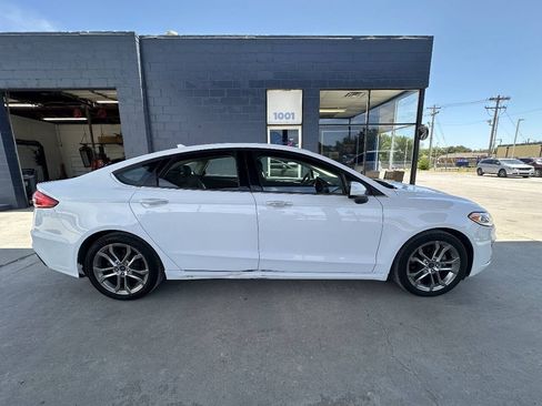 Used 2020 Ford Fusion SEL FWD image 9
