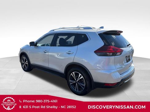 Used 2019 Nissan Rogue SV w/ Premium Package FWD image 8