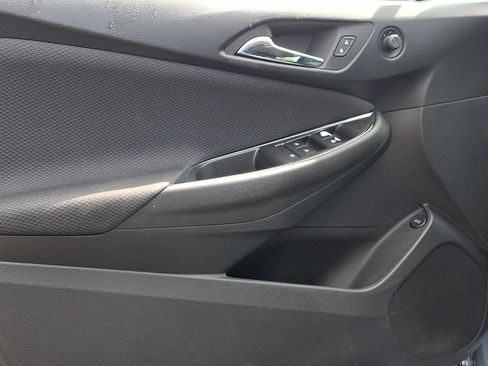 Certified 2017 Chevrolet Cruze LS FWD image 10