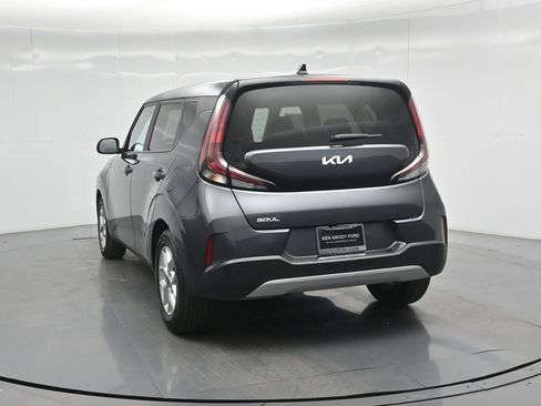 Used 2023 Kia Soul LX w/ Option Group 015 FWD image 27