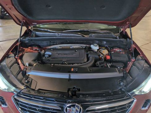 Used 2023 Buick Envision Essence image 30