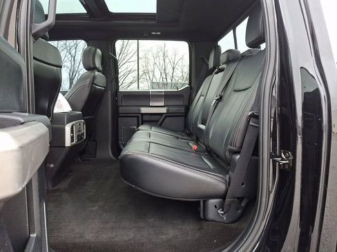 Used 2018 Ford F150 Lariat w/ Equipment Group 502A Luxury image 13