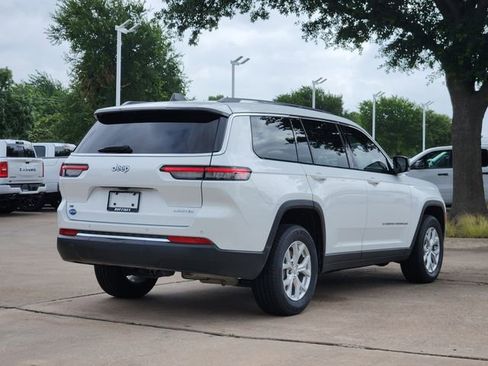 Used 2023 Jeep Grand Cherokee L Limited RWD image 7