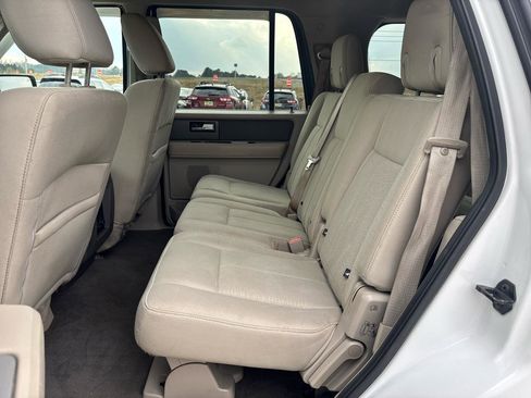 Used 2010 Ford Expedition XLT image 20
