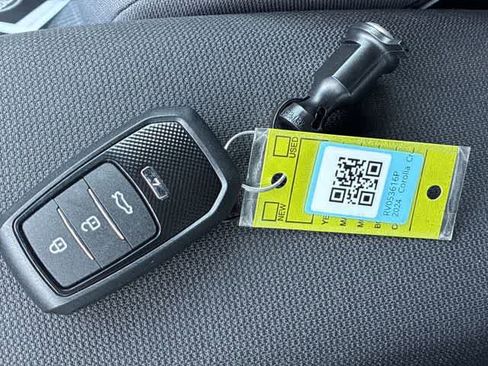Used 2024 Toyota Corolla Cross AWD Hybrid image 36
