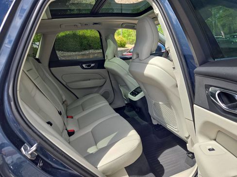 Used 2019 Volvo XC60 T5 Inscription w/ Protection Package Premier AWD/4WD image 26
