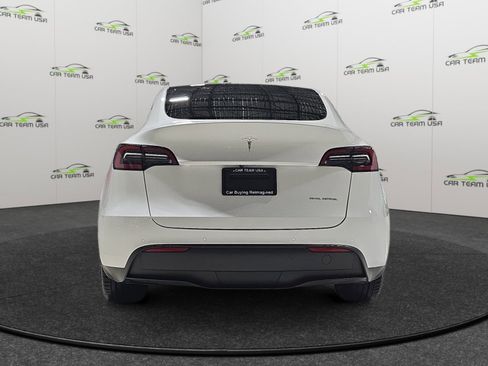 Used 2022 Tesla Model Y Long Range image 6