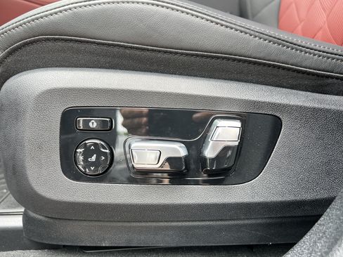 Used 2026 BMW X6 xDrive40i AWD/4WD image 38