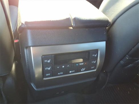 Used 2023 Lexus GX 460 Premium image 12