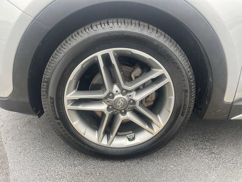 Used 2018 Hyundai Santa Fe Limited AWD/4WD image 13