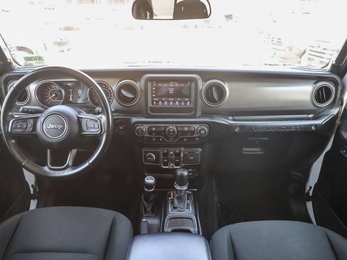 Used 2022 Jeep Wrangler Unlimited Sport AWD/4WD image 11