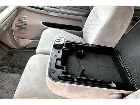 Used 2000 Ford F250 XLT image 17