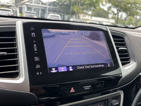 Used 2018 Honda Ridgeline RTL-E image 16