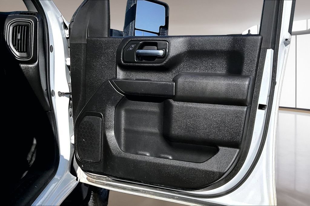 Used 2025 Chevrolet Silverado 3500 W/T AWD/4WD image 19