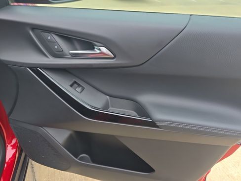 Used 2026 Chevrolet Equinox LT image 15