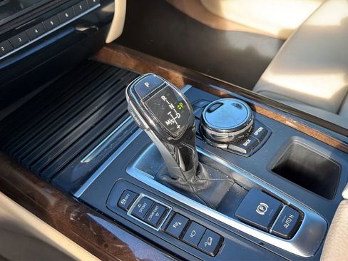 Used 2015 BMW X5 xDrive50i image 24