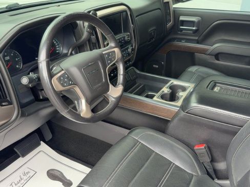 Used 2017 GMC Sierra 1500 Denali w/ Denali Ultimate Package AWD/4WD image 8