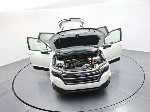 Used 2025 Subaru Forester Premium w/ Convenience Package #1 AWD/4WD image 37