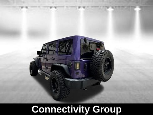 Used 2017 Jeep Wrangler Unlimited Rubicon w/ Connectivity Group AWD/4WD image 5