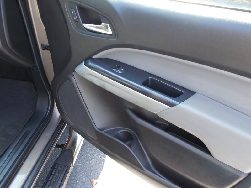 Used 2015 Chevrolet Colorado LT RWD image 22
