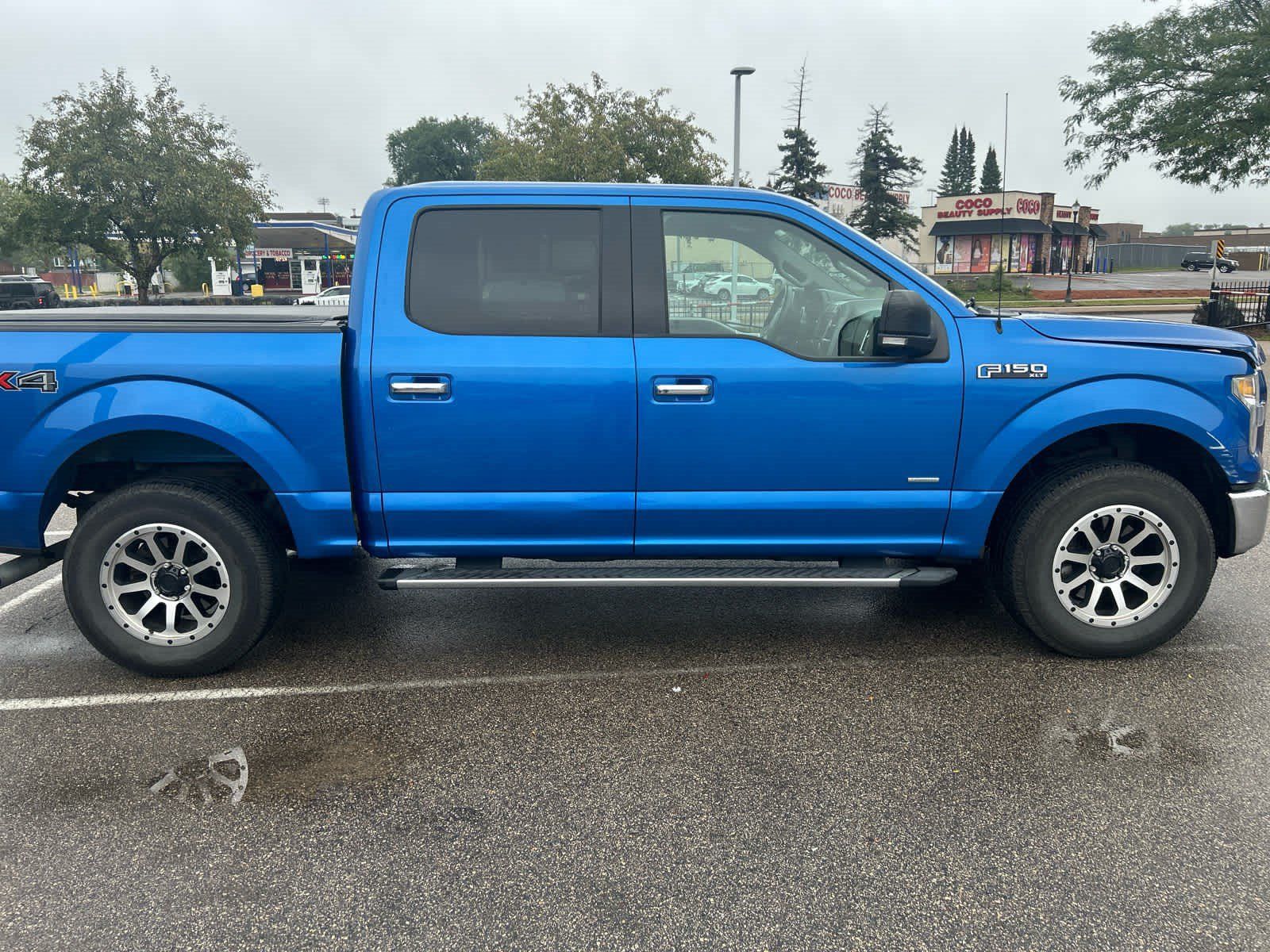 Used 2015 Ford F150 XLT w/ Equipment Group 302A Luxury AWD/4WD image 7