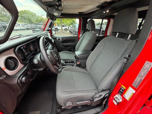 Used 2024 Jeep Gladiator Sport AWD/4WD image 22