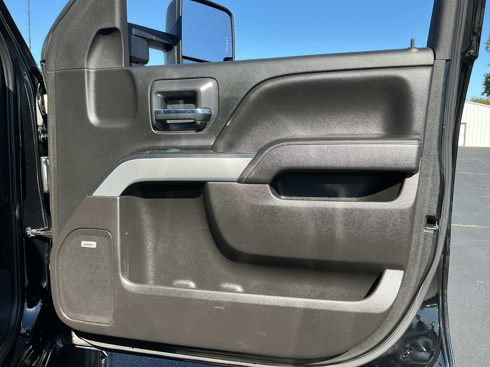 Used 2019 Chevrolet Silverado 2500 LT w/ Midnight Edition AWD/4WD image 25