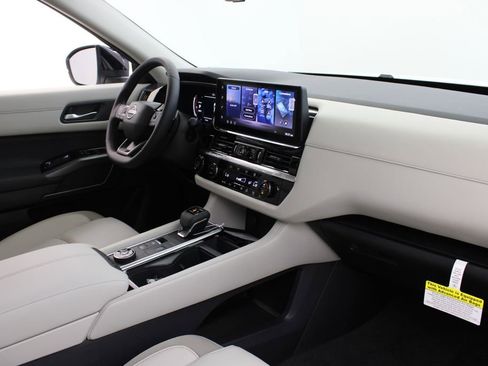 New 2026 Nissan Pathfinder SL AWD/4WD image 23