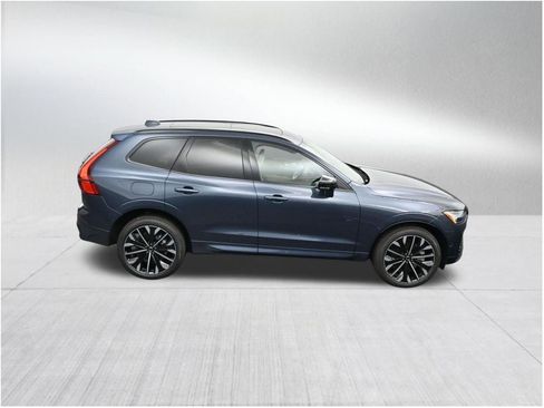 New 2026 Volvo XC60 T8 Ultra w/ Protection Package Premier AWD/4WD image 18